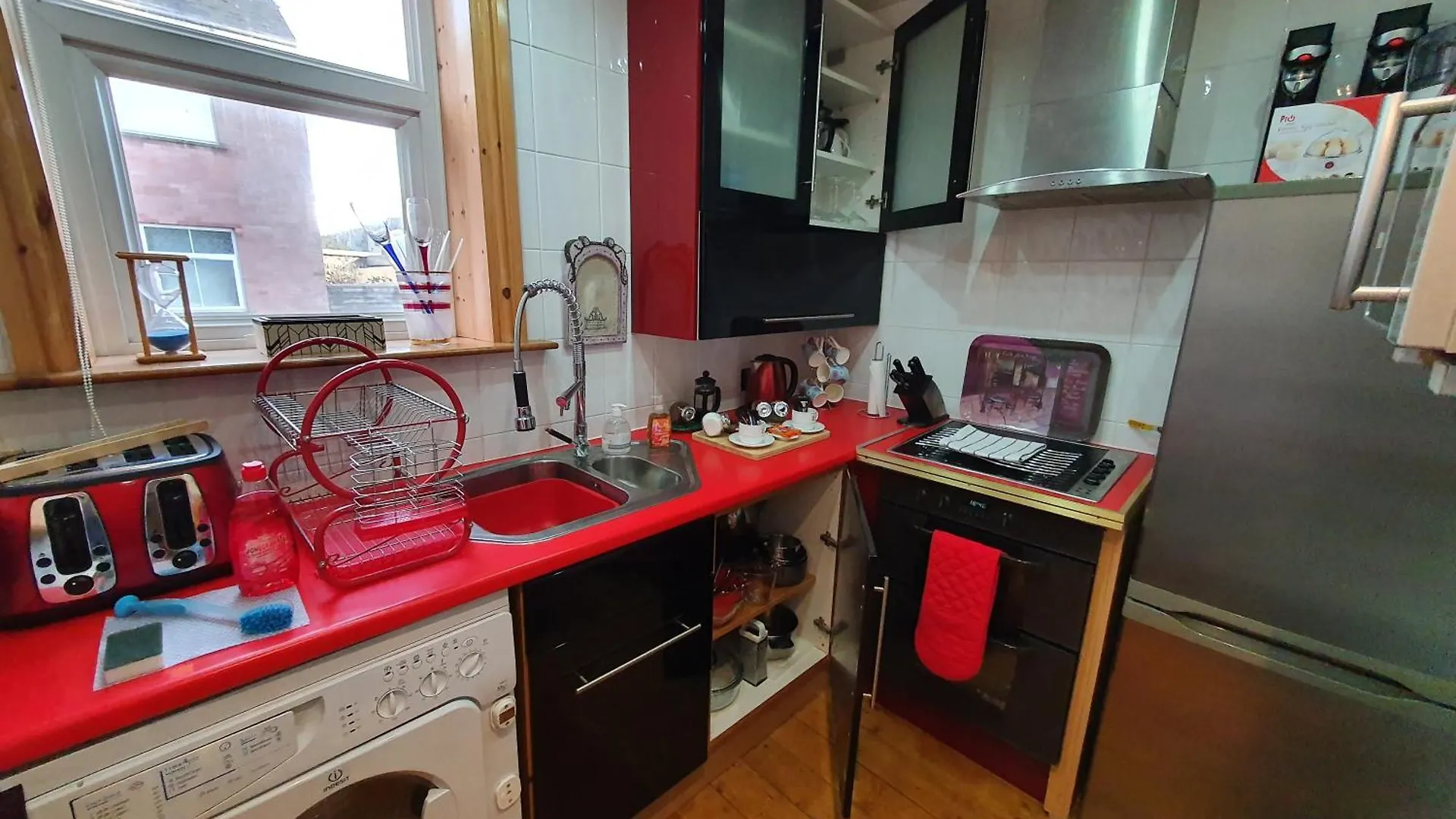 F1 Maison 108: Cozy Holiday Home with Netflix & Barry Island Charm United Kingdom